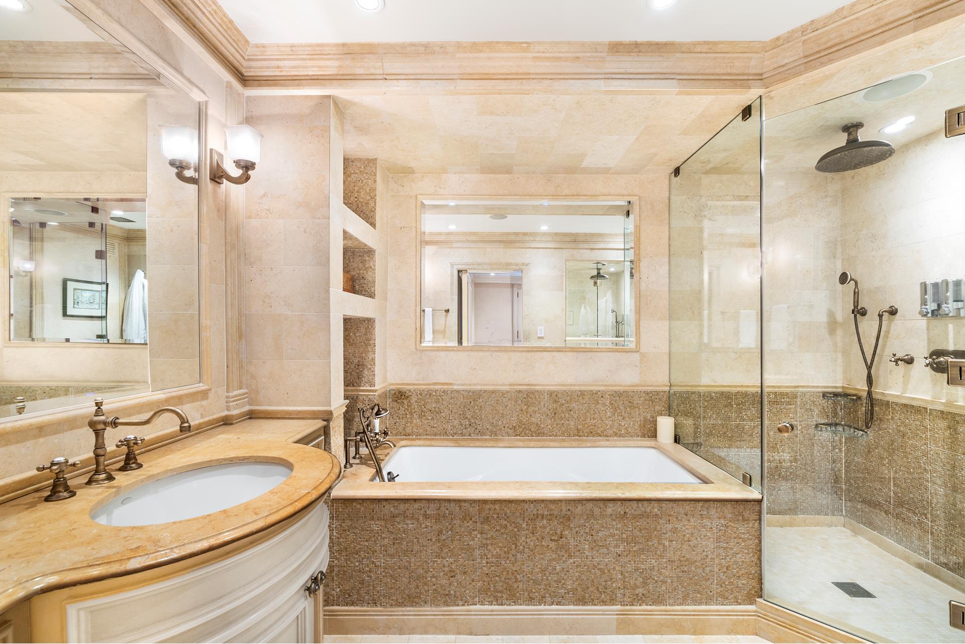 160 CENTRAL Park S 915