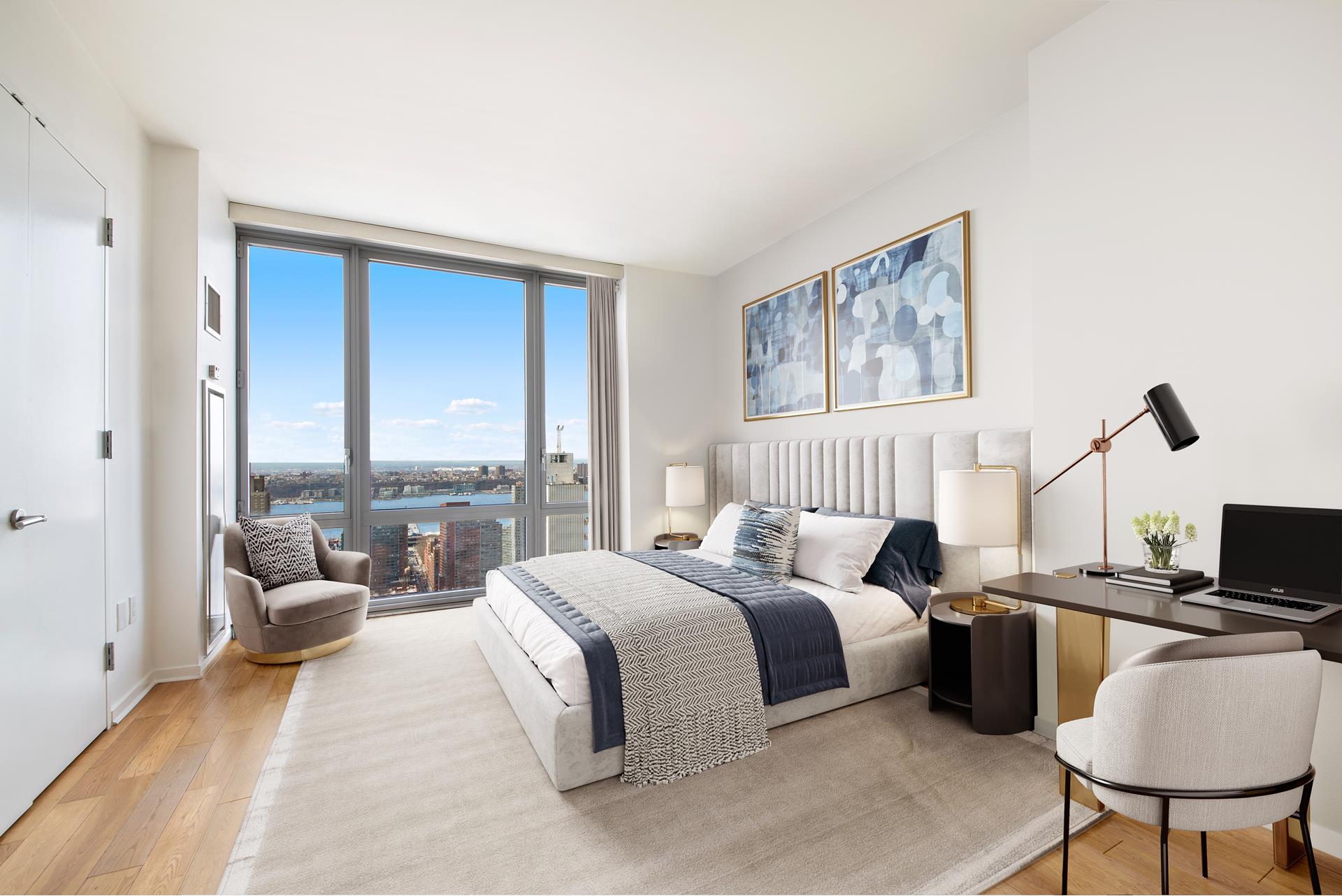 310 W 52ND Street 40CC