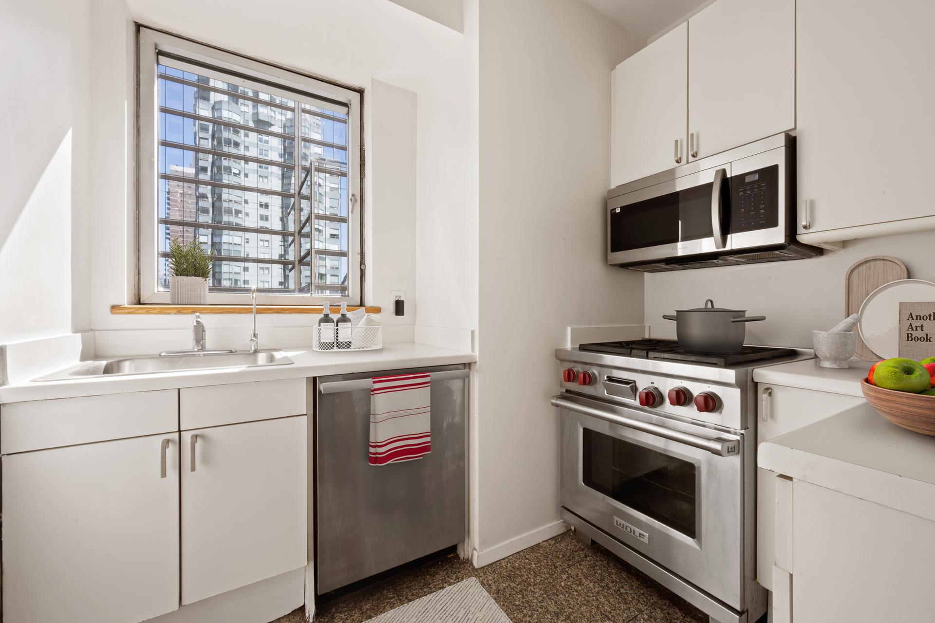 301 W 57TH Street 14C