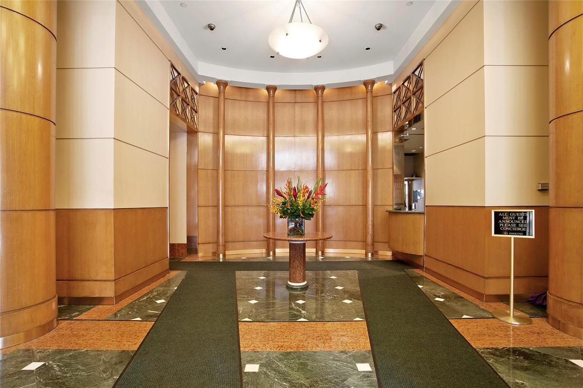 301 W 57TH Street 14C