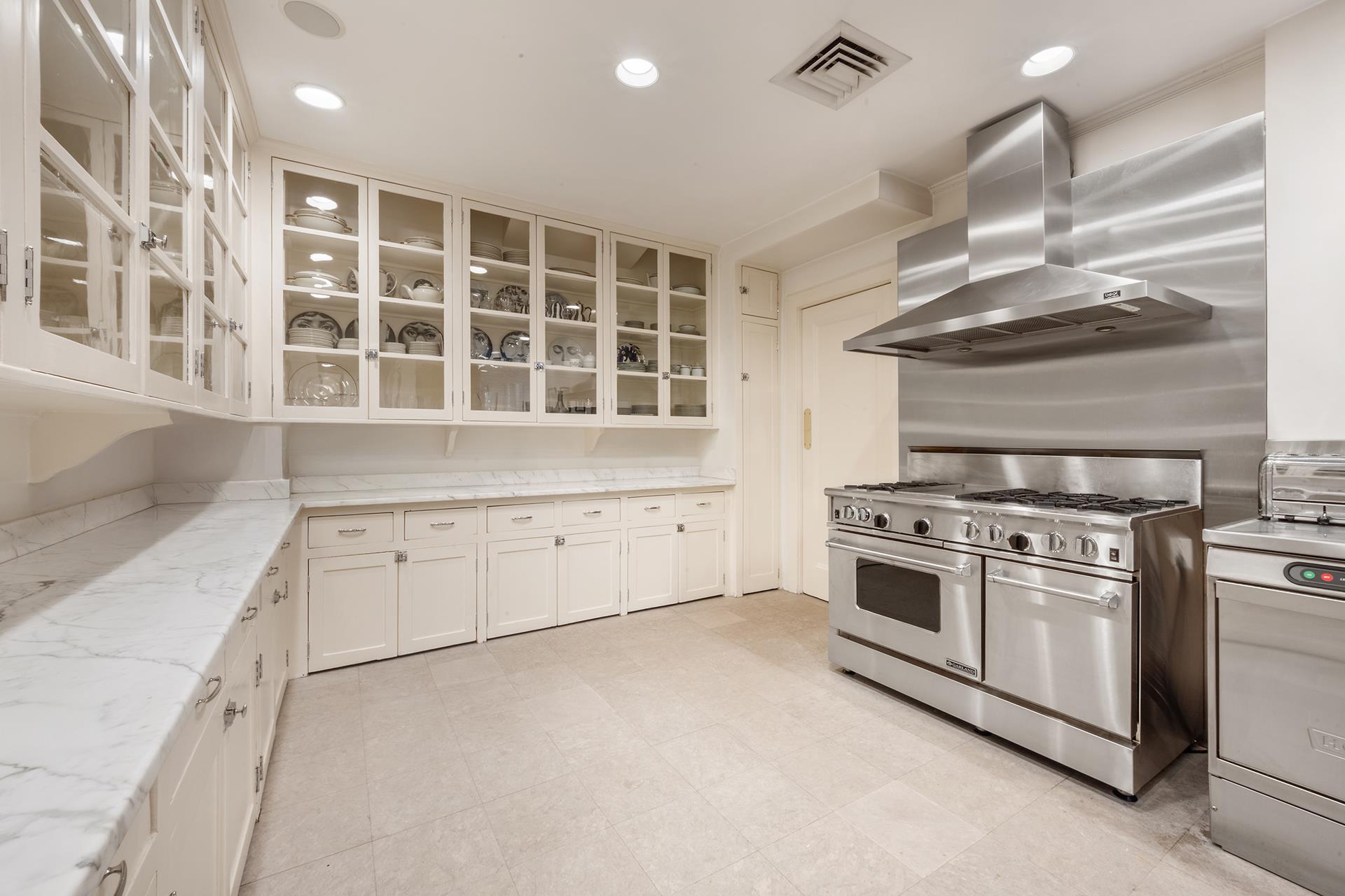 1120 5TH Avenue 2C