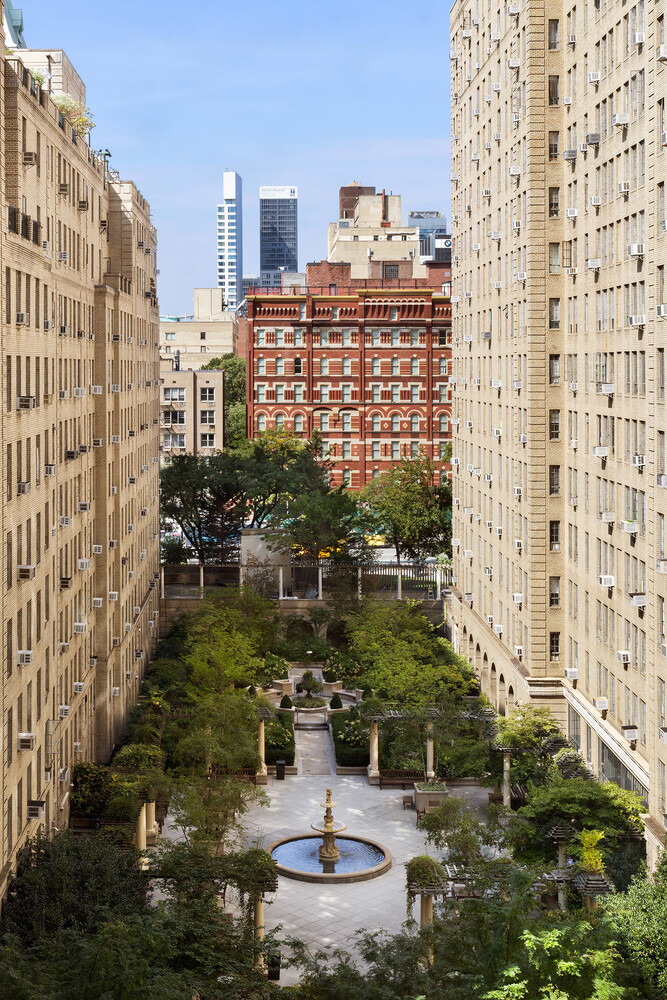 322 W 57TH Street 15B