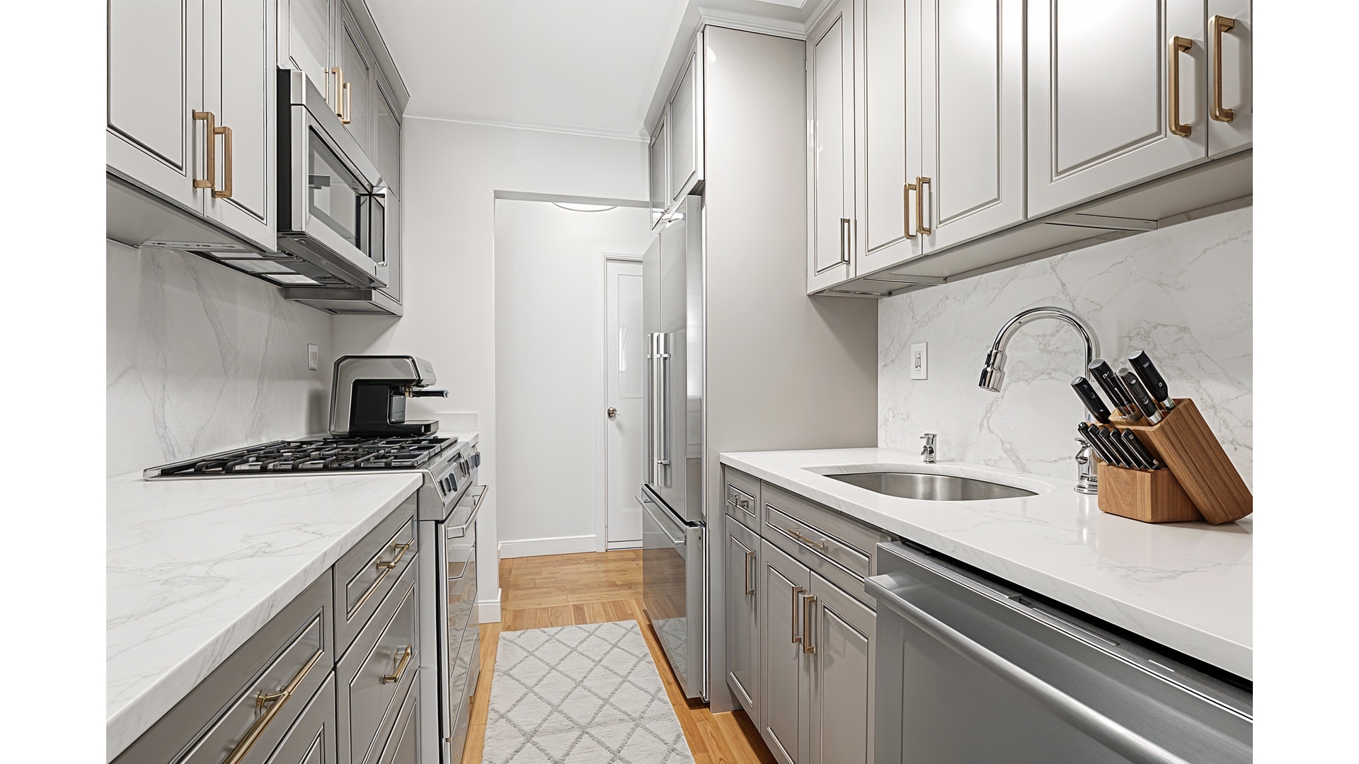 201 E 36TH Street 8C