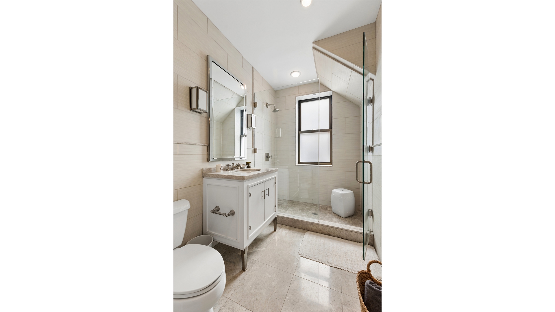 31 E 28TH Street PHEAST