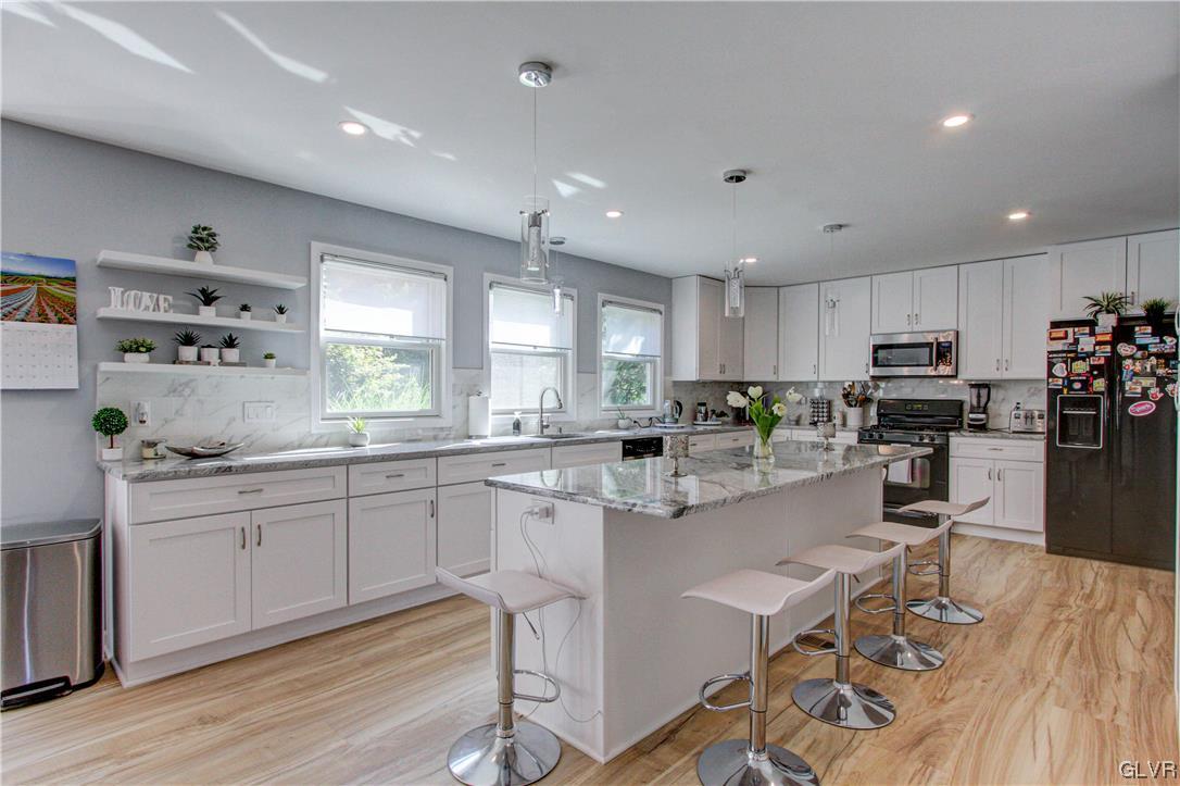 2005 Strathmore Drive