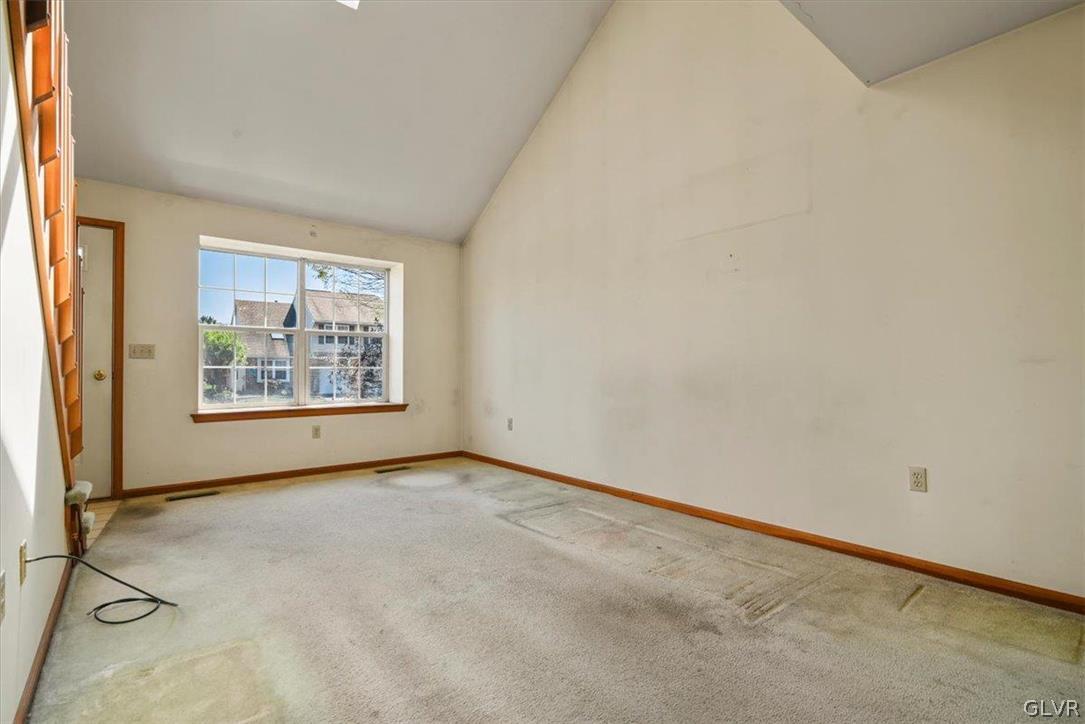 2717 Tamlynn Lane