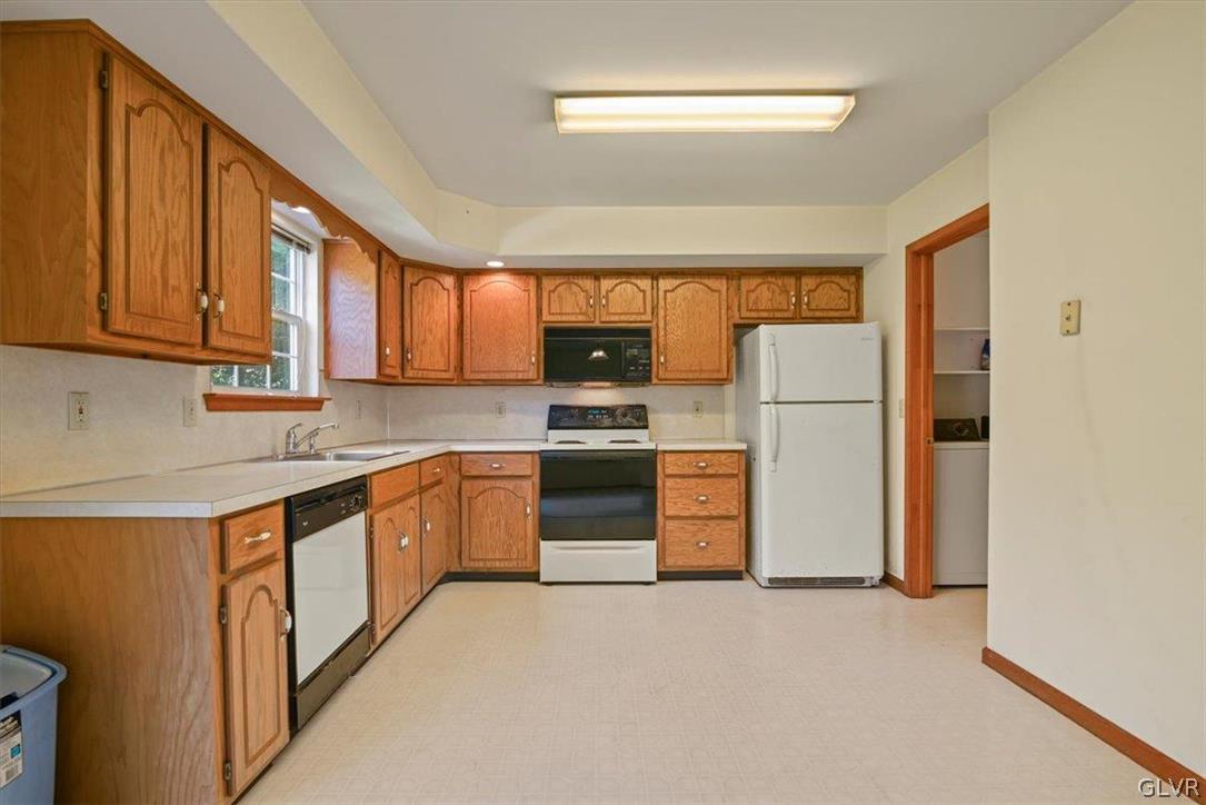 2717 Tamlynn Lane