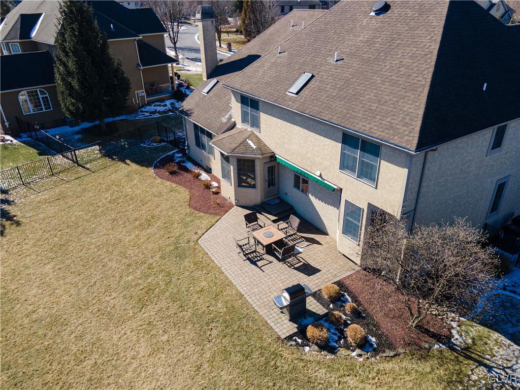 98 Carousel Lane