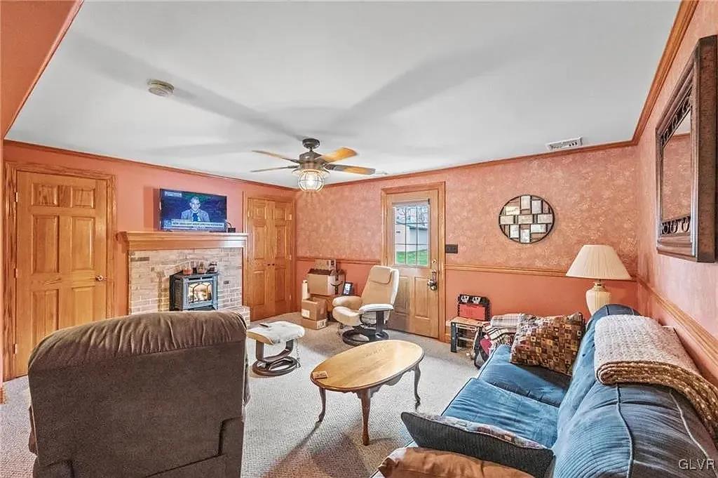 2084 Johnston Drive