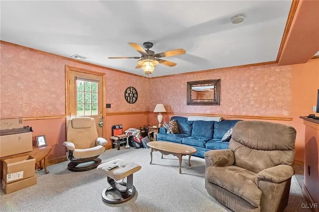 2084 Johnston Drive