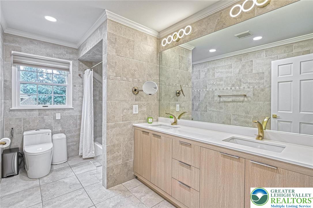 1231 Oakside Drive