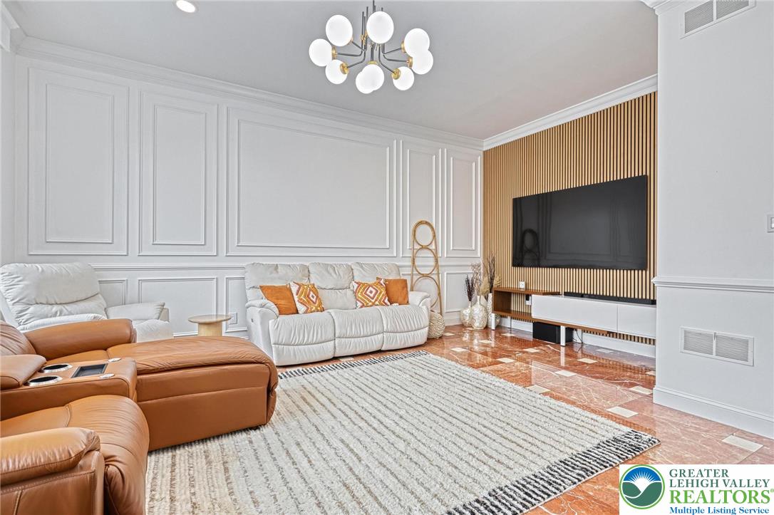 1231 Oakside Drive