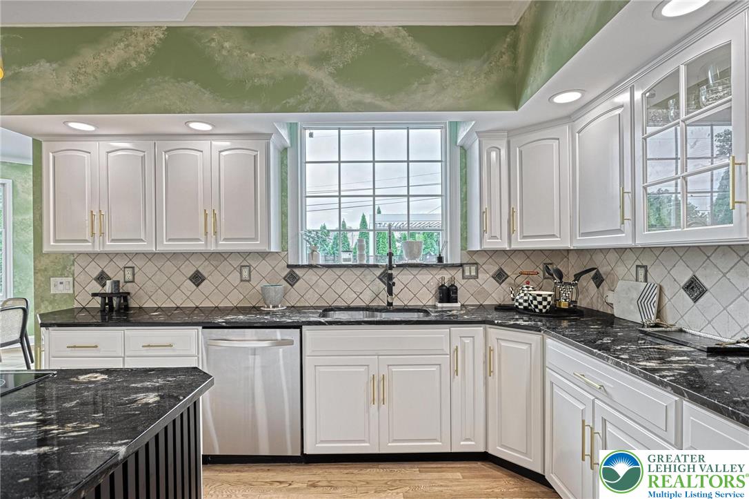 1231 Oakside Drive