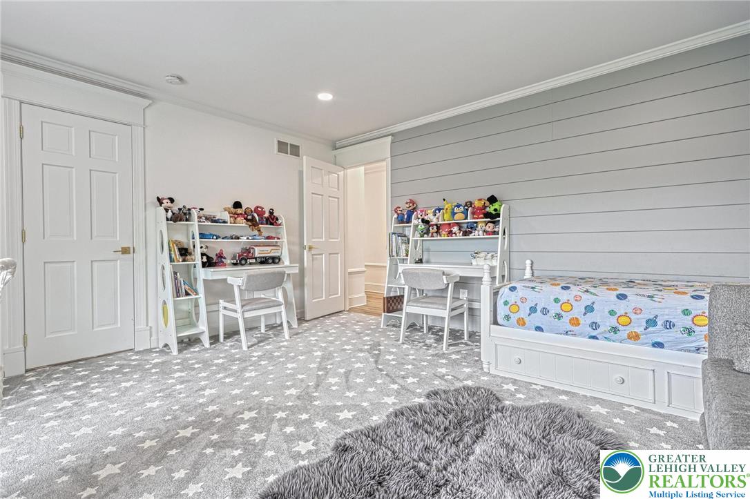1231 Oakside Drive