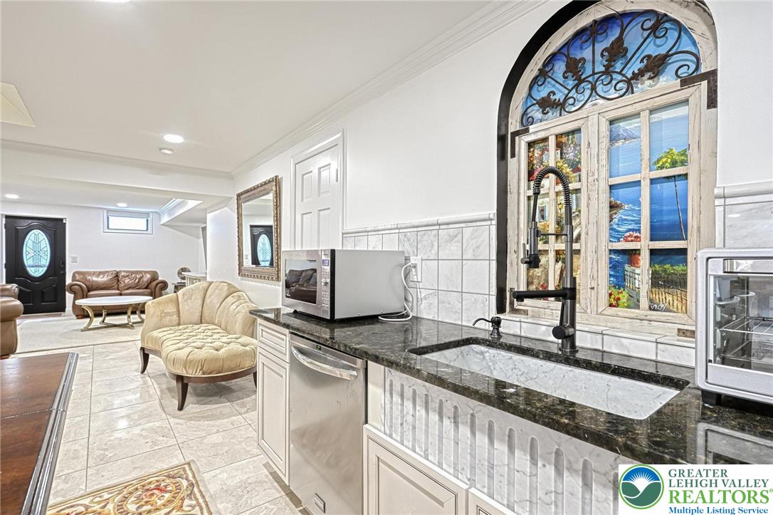 1231 Oakside Drive