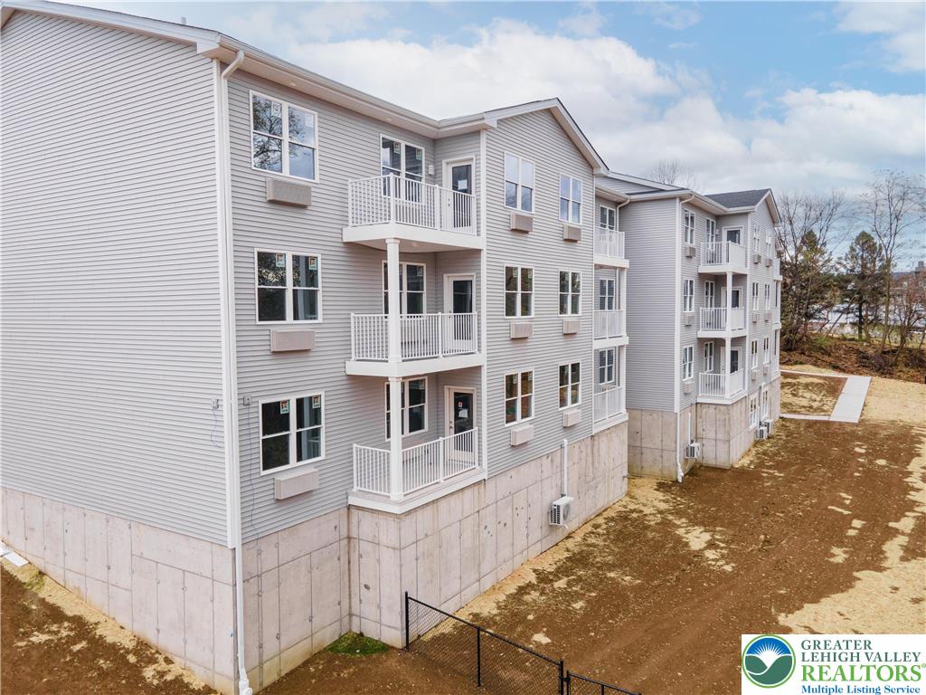 948 North Front Street C-3