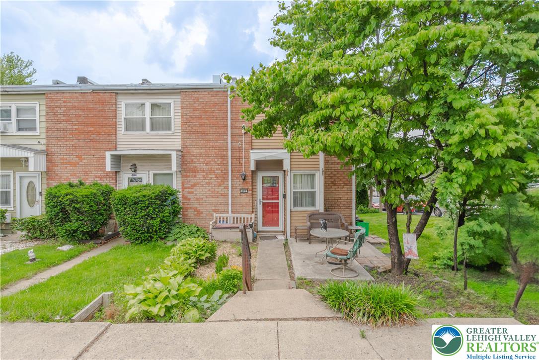 402 South Bradford Street