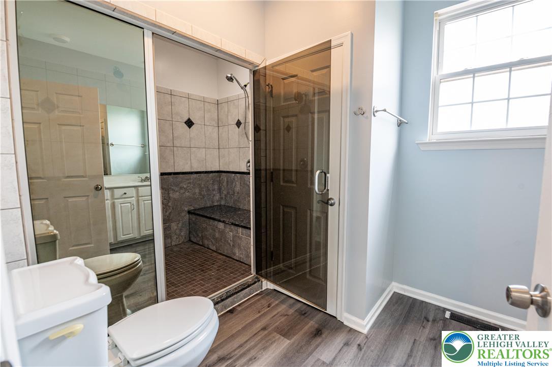 337 East Kleinhans Street