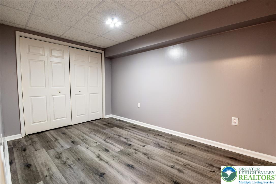 337 East Kleinhans Street