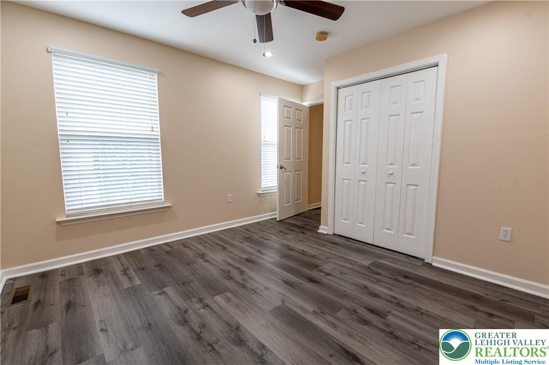 337 East Kleinhans Street