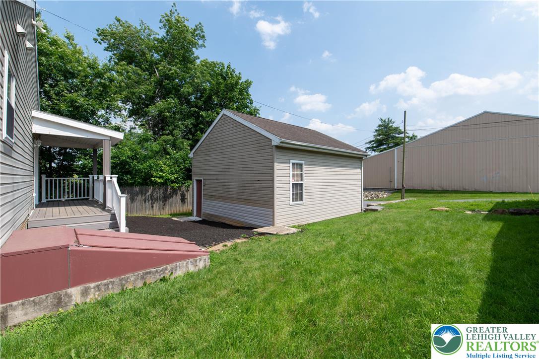 337 East Kleinhans Street