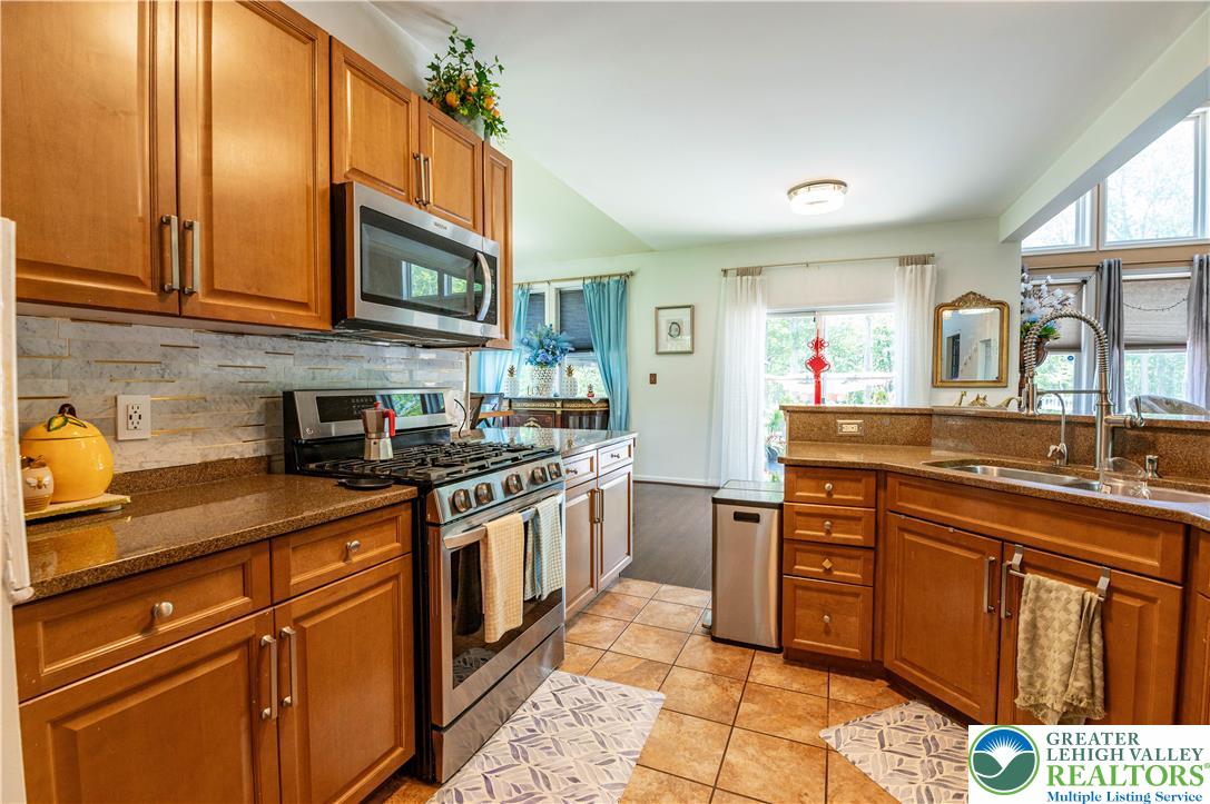 6 Westridge Court