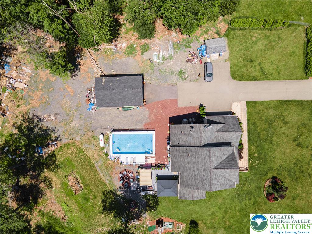 6 Westridge Court