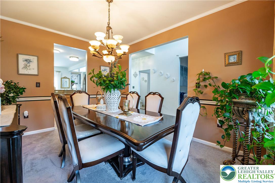 6 Westridge Court