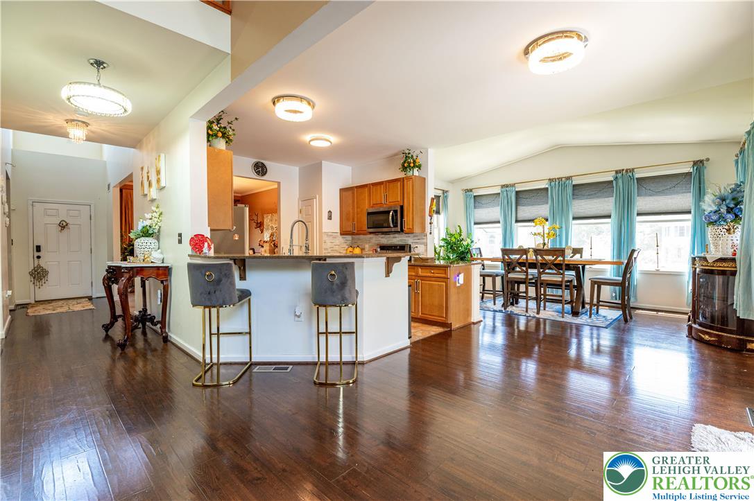6 Westridge Court