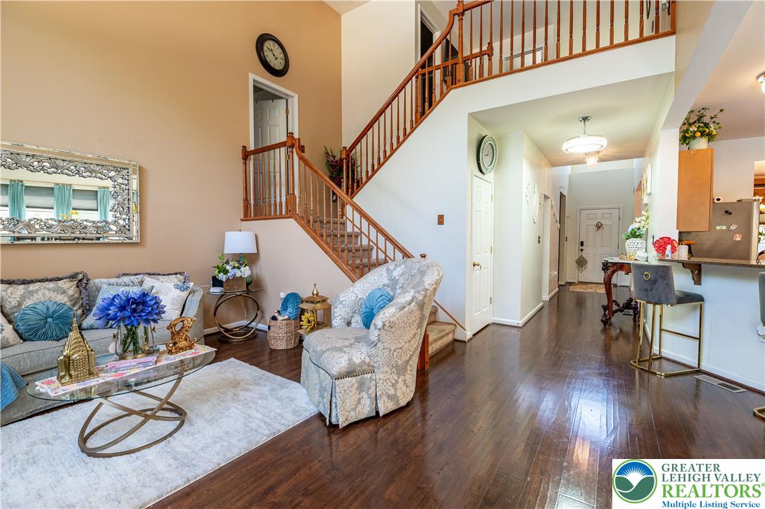 6 Westridge Court
