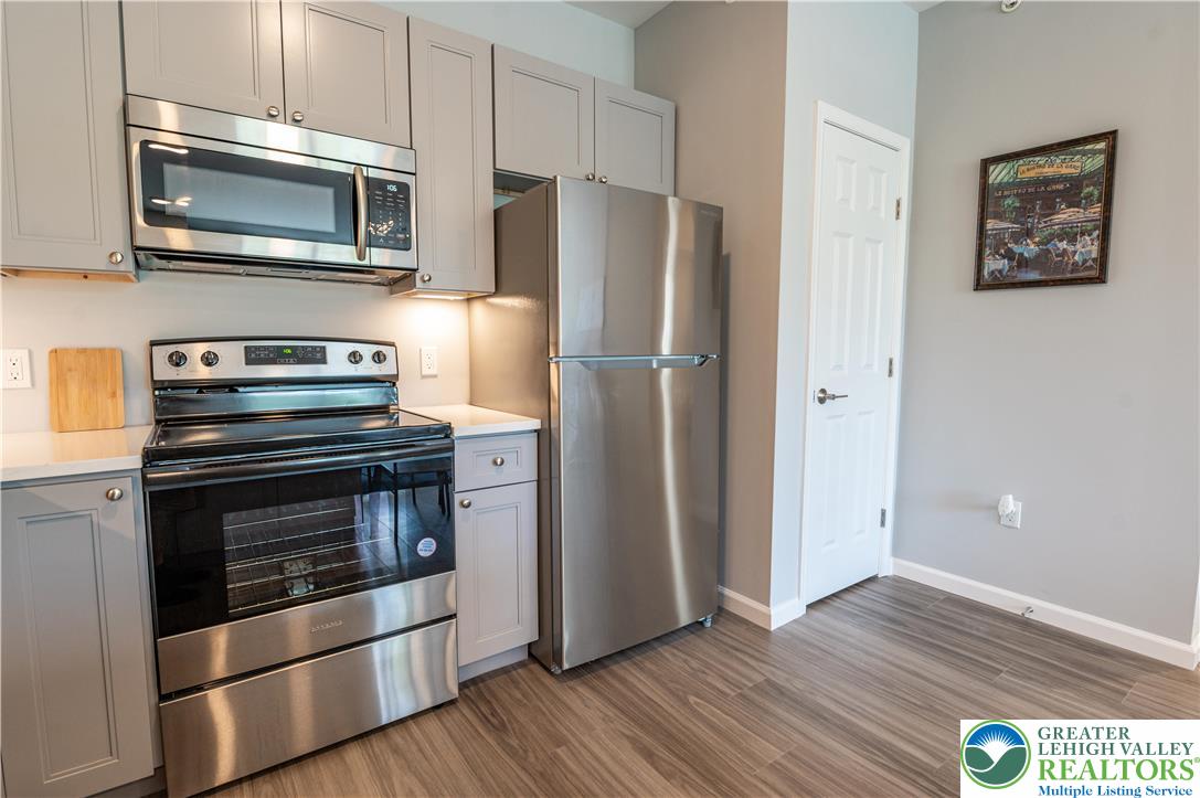 948 North Front Street C-1