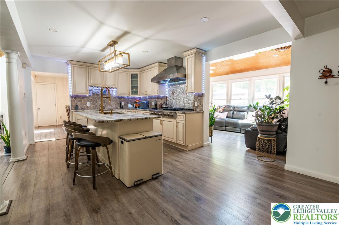 1555 Longleaf Drive