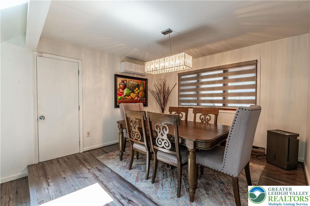 1555 Longleaf Drive