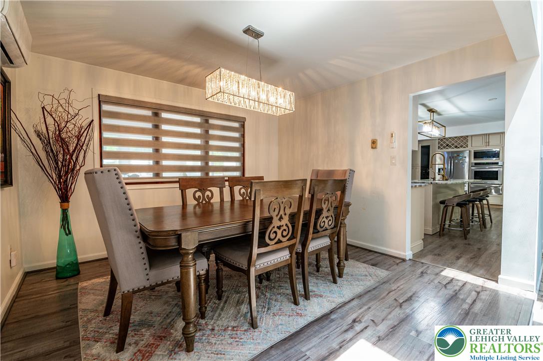 1555 Longleaf Drive
