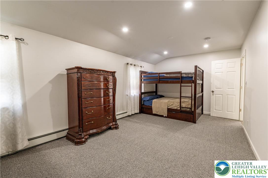 1555 Longleaf Drive