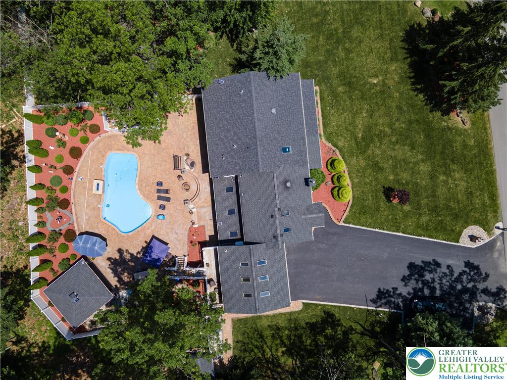 1555 Longleaf Drive