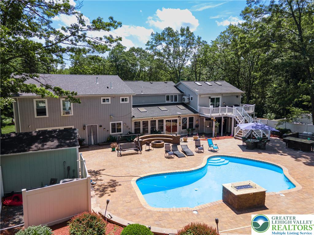 1555 Longleaf Drive