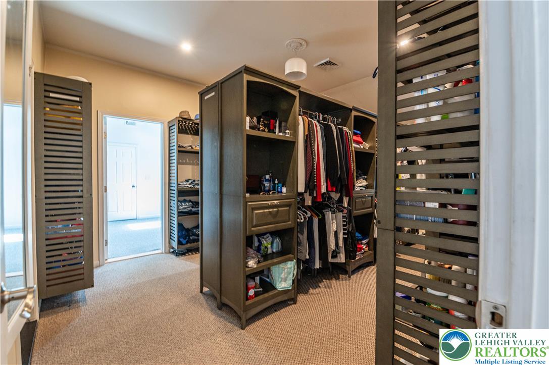 1555 Longleaf Drive