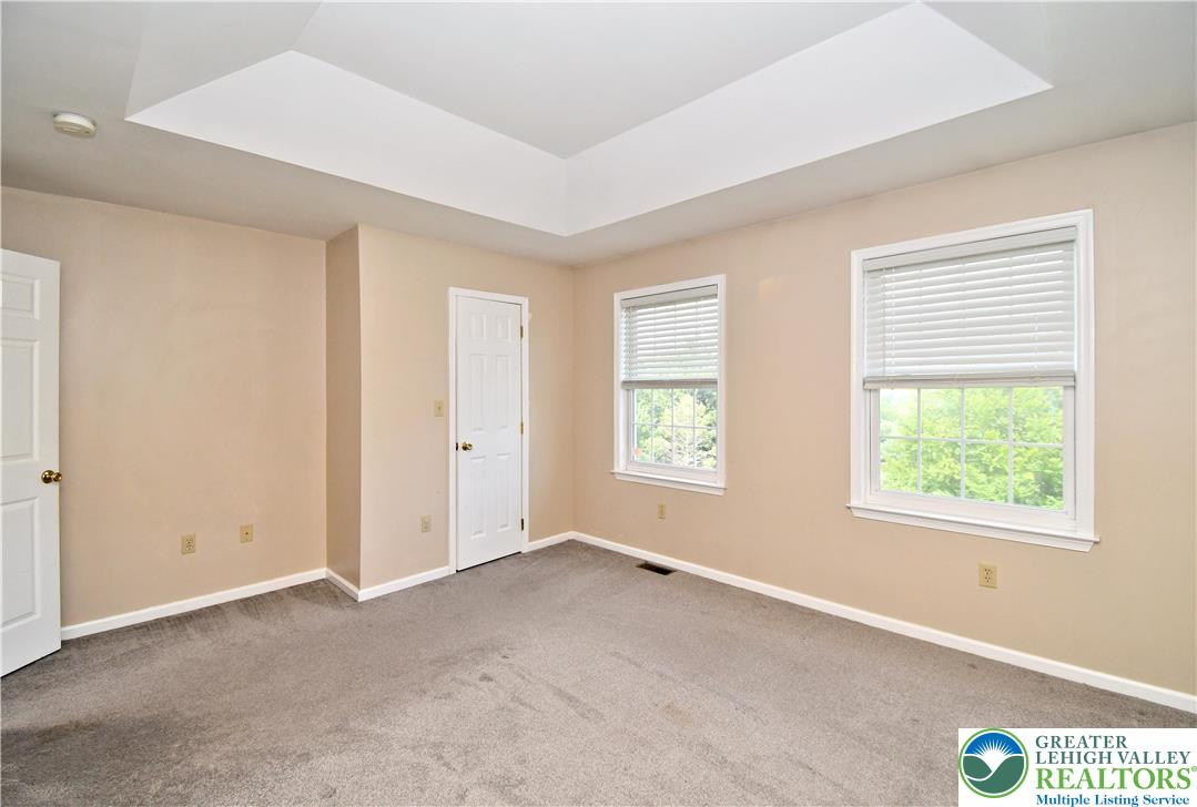 375 South Oak Street