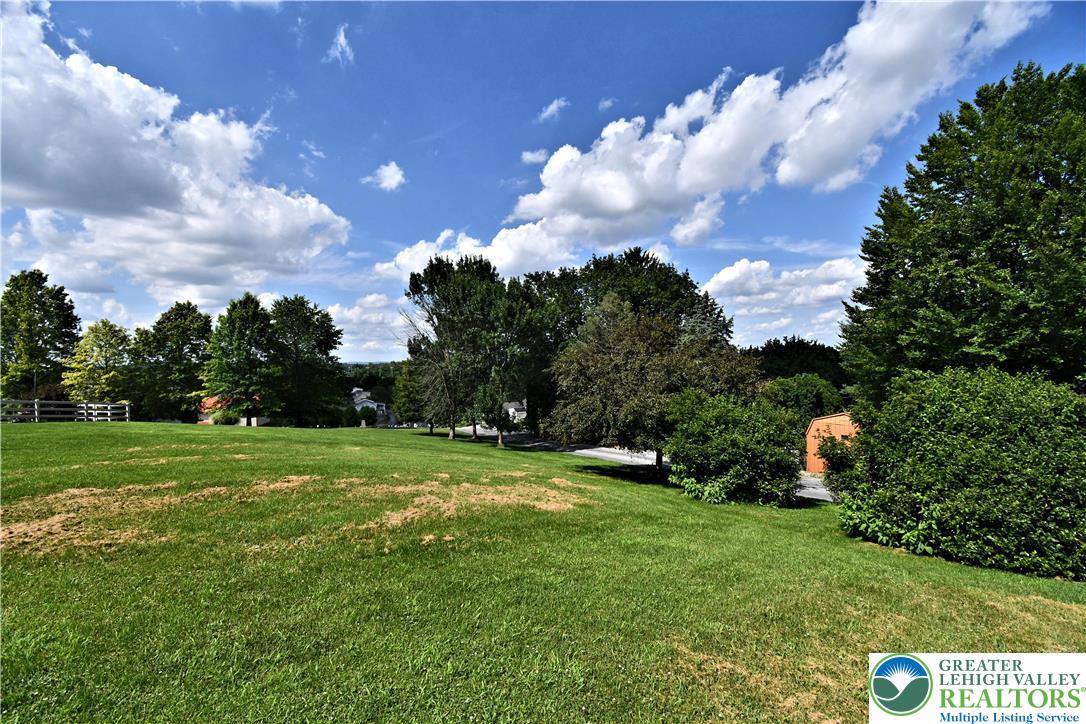 375 South Oak Street