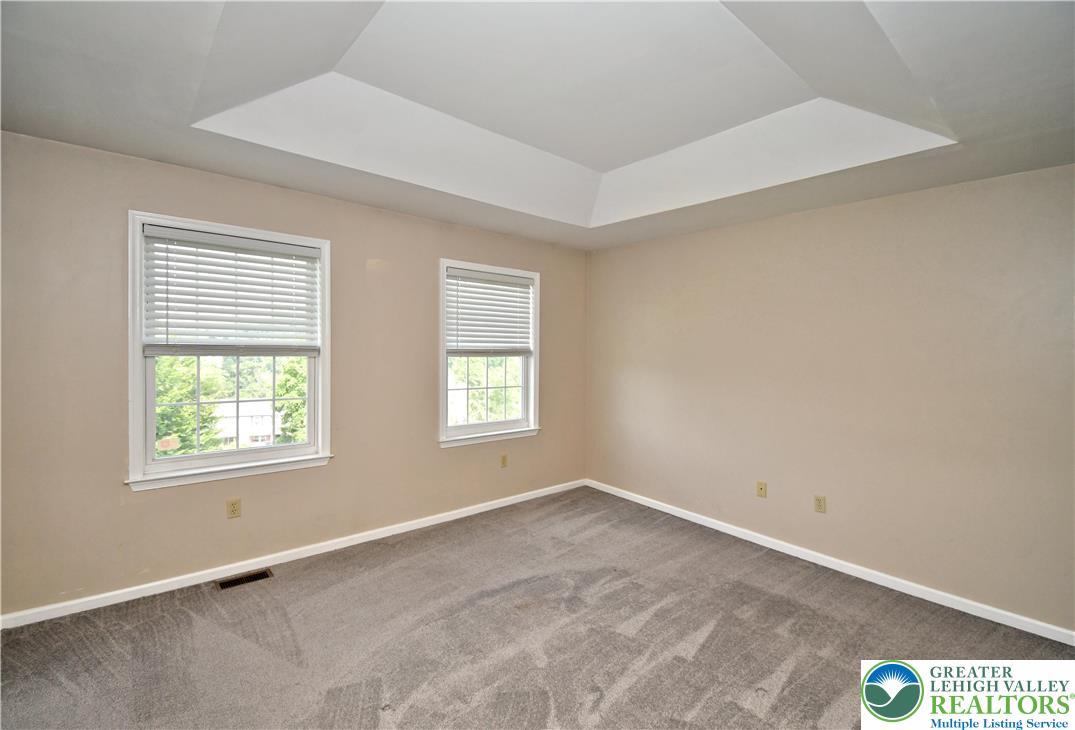 375 South Oak Street