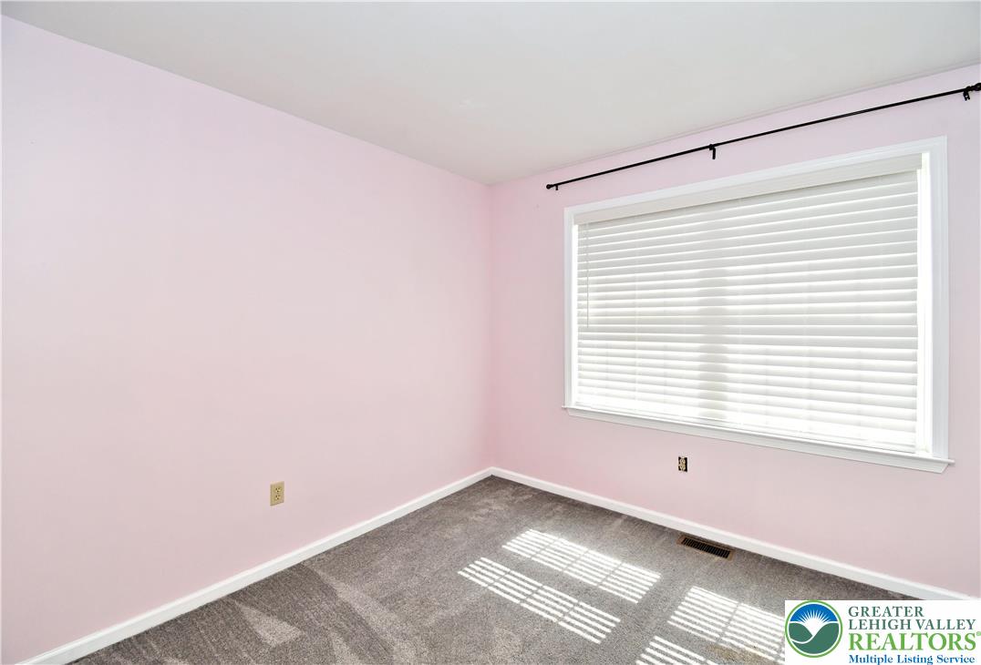 375 South Oak Street