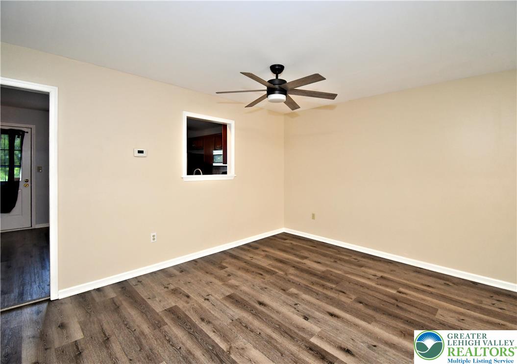 375 South Oak Street