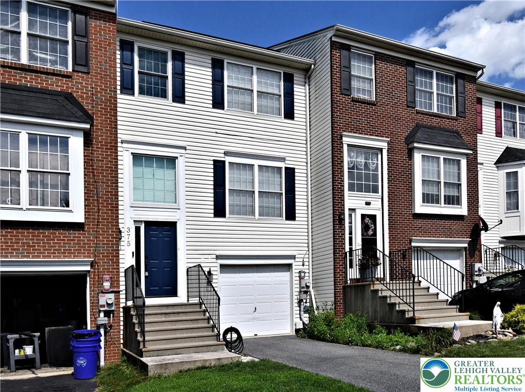 375 South Oak Street