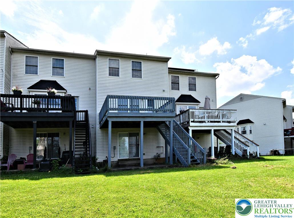 375 South Oak Street