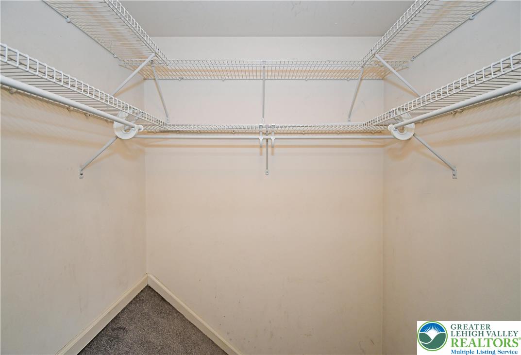 375 South Oak Street