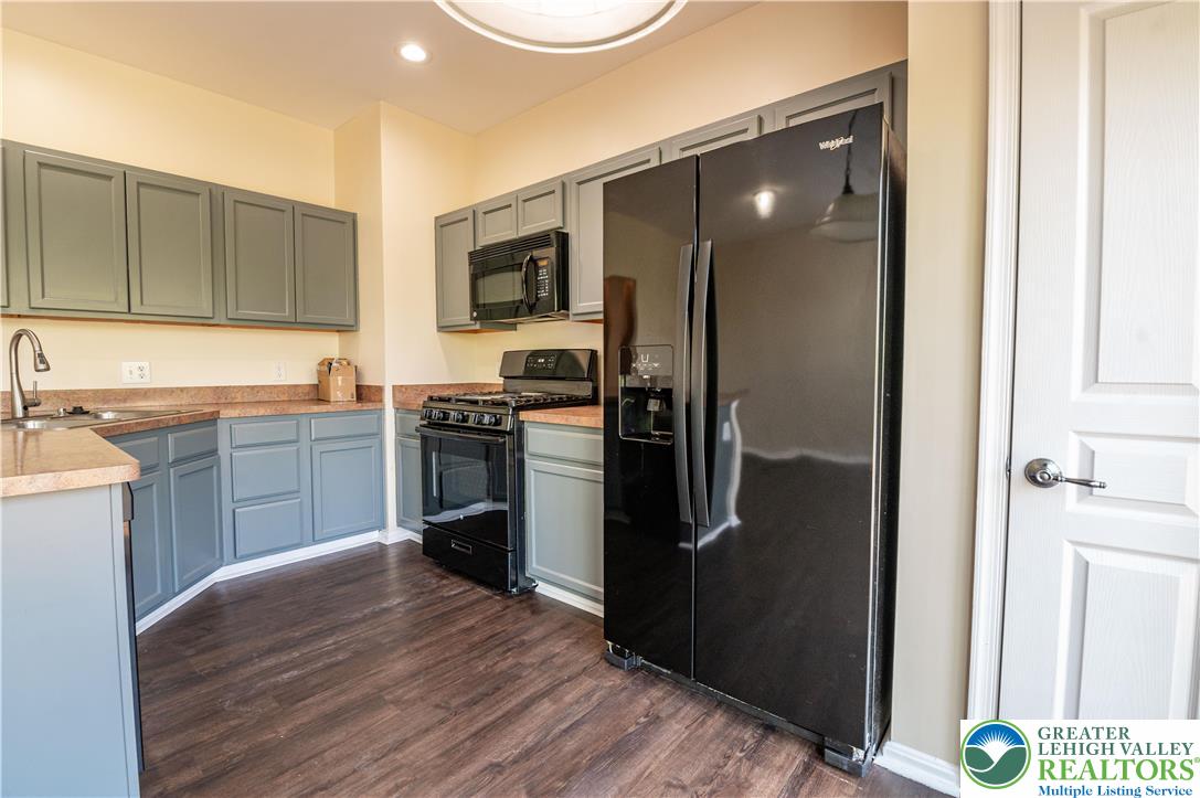 8475 Putnam Court