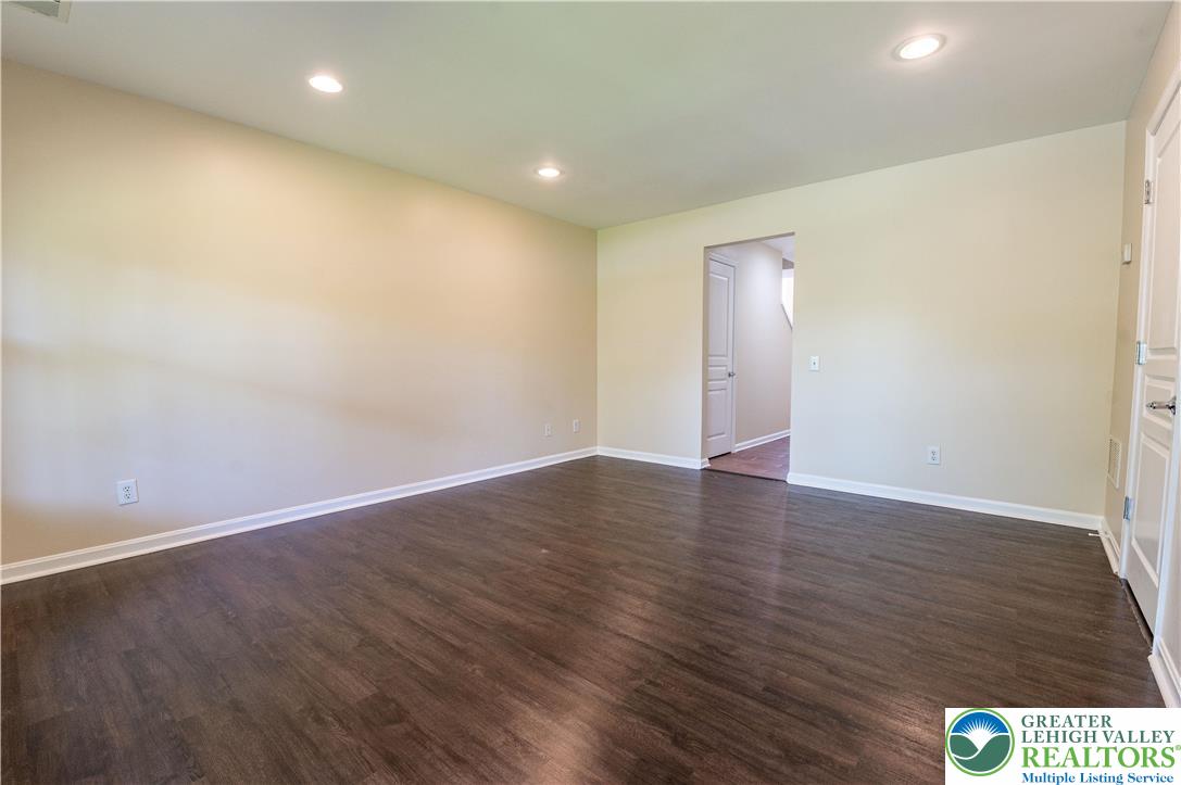 8475 Putnam Court