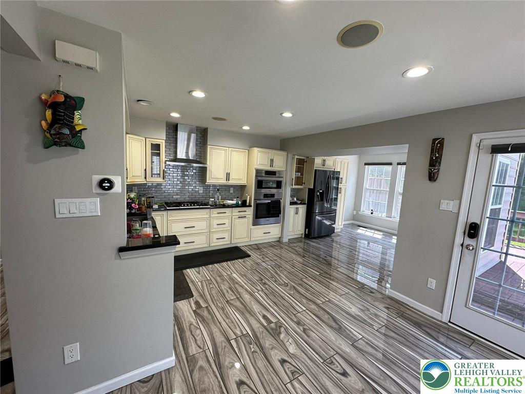 112 Knollwood Drive