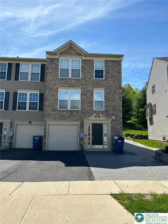 112 Knollwood Drive